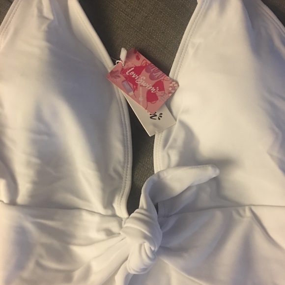 Bathing suit - Picture 3 of 3